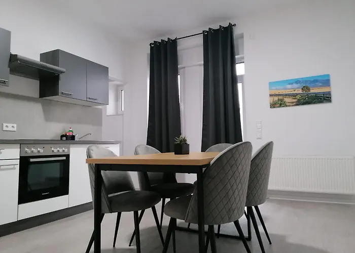 Estrella24 Living Sydney *